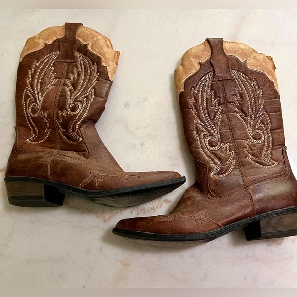 Coconuts by Matisse Women's Cimmaron Western Boot Choco/Beige Brown Sz 7 M - Picture 2 of 8